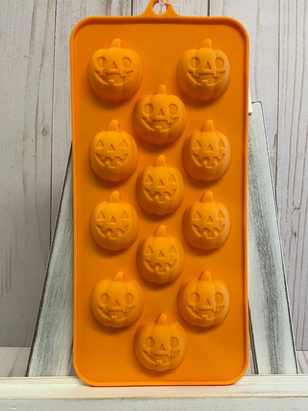 Silicone Shaped Candy Mold Chocolate Gummy Ice Fall Smiling Jack O Lanterns NEW